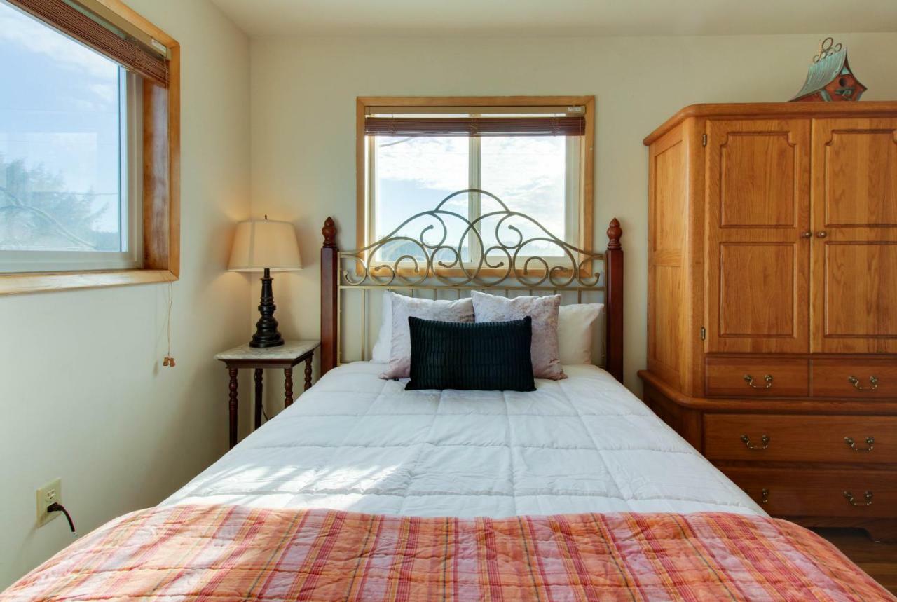 Lopez Island Agate Beach Waterfront Home Islandale ภายนอก รูปภาพ